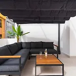 Beachside Groundfloor Canteras Shared Rooftop *